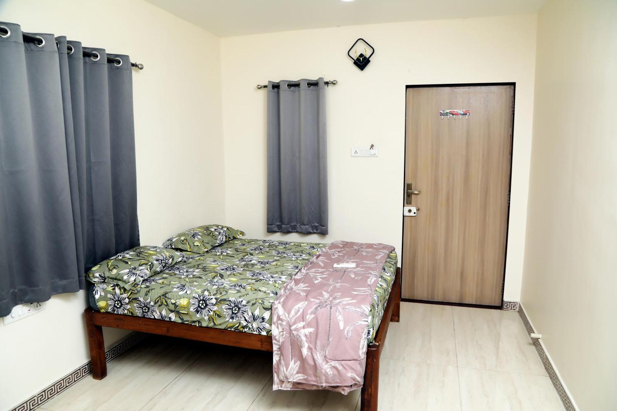 The Royal Ascot Holiday Home Alībāg Habitación foto